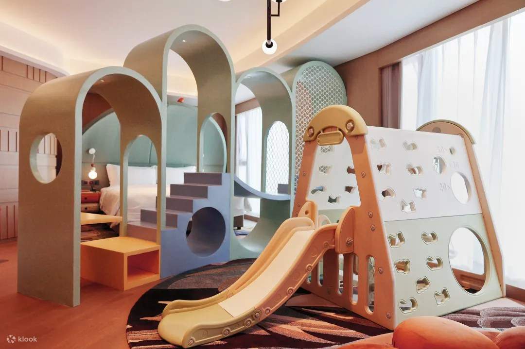 Ruang Pesta Menyenangkan Anak - Sarang Bulu Cinta